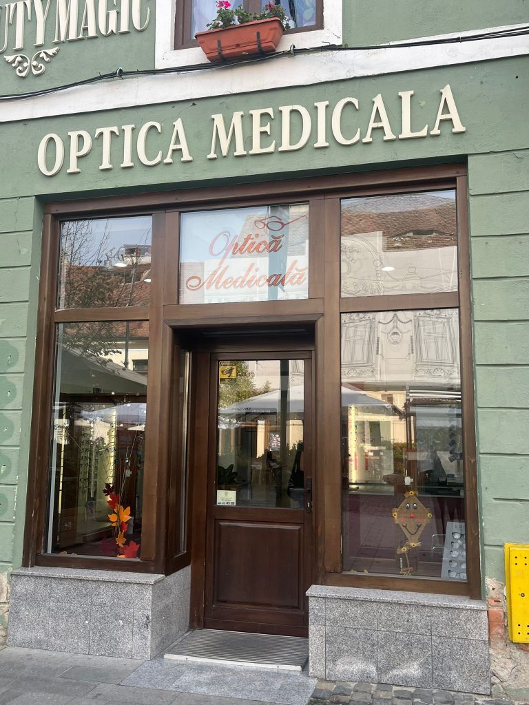 Fațada optica medicala centru sibiu